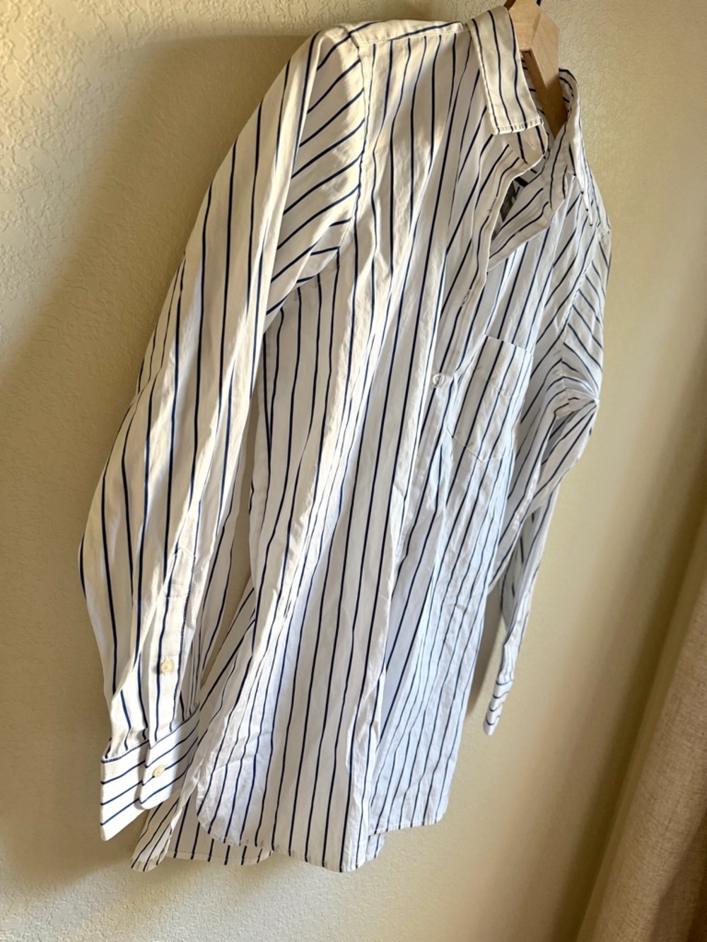 NWT Lauren Ralph Lauren White Shirt with Navy Pinstripes - Picture 3 of 3